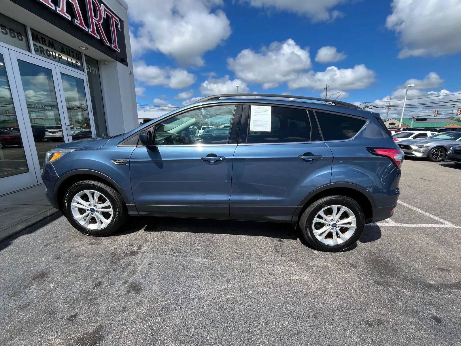 Used 2018 Ford Escape SE w/ SE Sync 3 Package AWD/4WD image 9