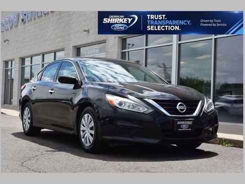 Used 2018 Nissan Altima 2.5 S w/ S Convenience Package FWD image 1
