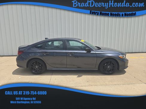 Used 2025 Honda Civic Sport image 1