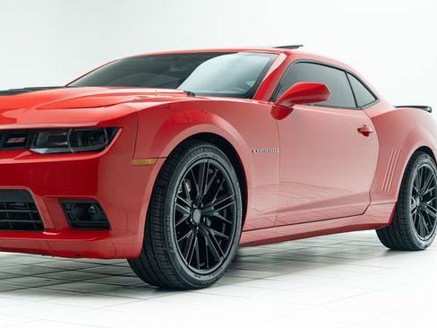 Used 2014 Chevrolet Camaro SS w/ RS Package image 9