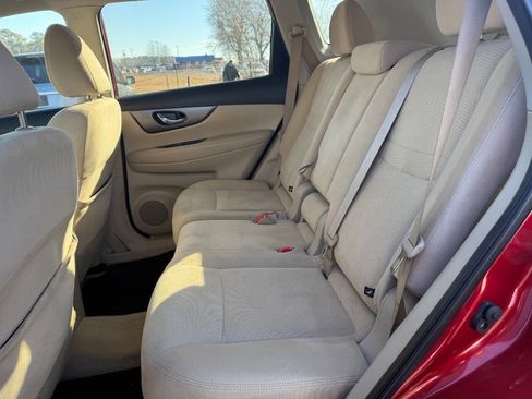 Used 2015 Nissan Rogue SV w/ SV Premium Package image 13