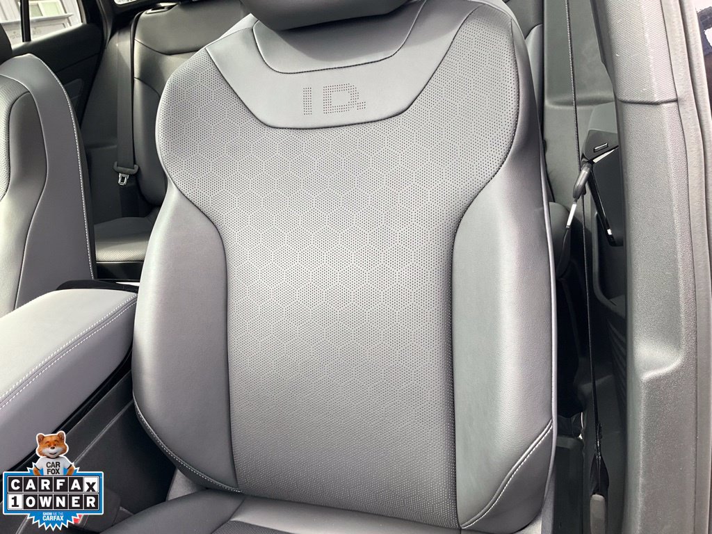 Used 2023 Volkswagen ID.4 Pro S AWD/4WD image 17