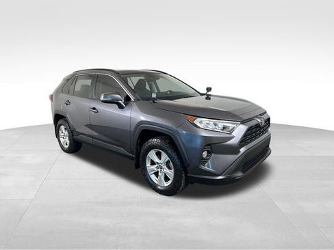 Used 2021 Toyota RAV4 XLE w/ Convenience Package AWD/4WD image 7