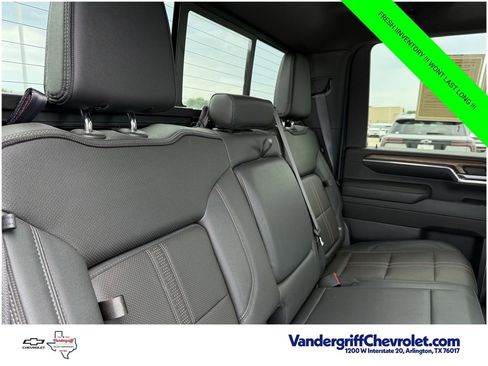 Used 2024 Chevrolet Silverado 2500 High Country w/ High Country Premium Package AWD/4WD image 23