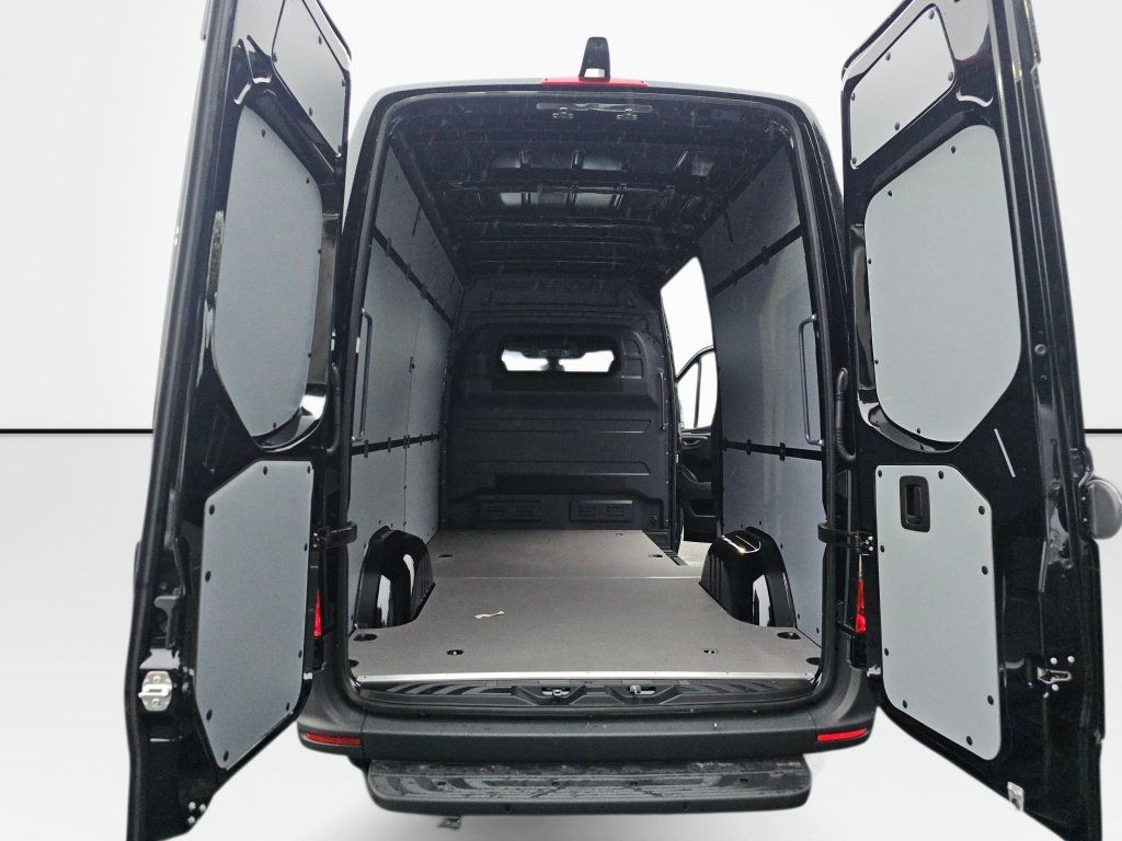 New 2025 Mercedes-Benz Sprinter 2500 image 13