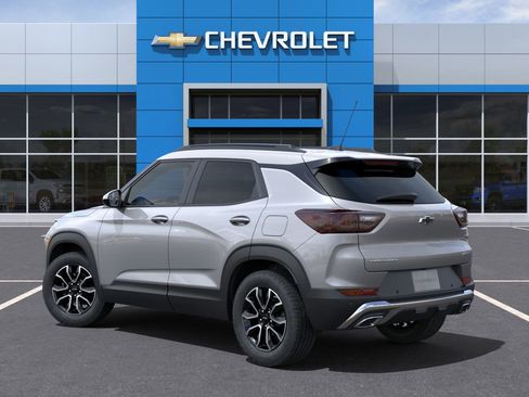 New 2025 Chevrolet TrailBlazer ACTIV w/ Convenience Package FWD image 3