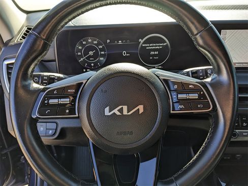 Certified 2024 Kia Seltos EX image 30
