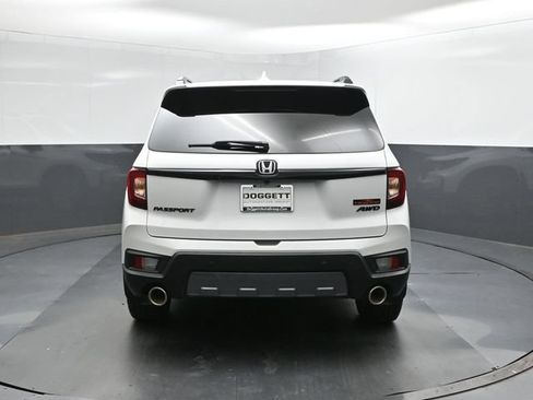 Used 2025 Honda Passport TrailSport image 5