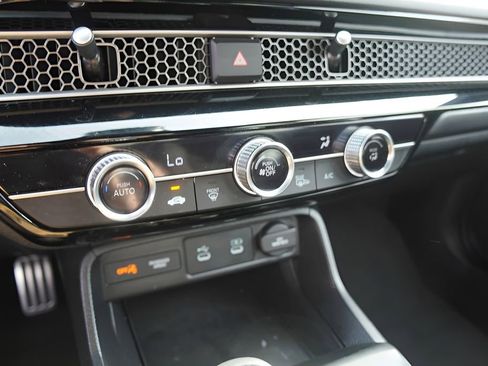 Used 2025 Honda Civic Sport image 19