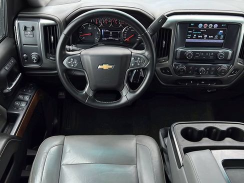 Used 2018 Chevrolet Silverado 1500 LTZ RWD image 11