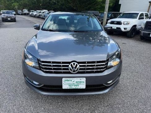 Used 2012 Volkswagen Passat TDI SEL Premium FWD image 8