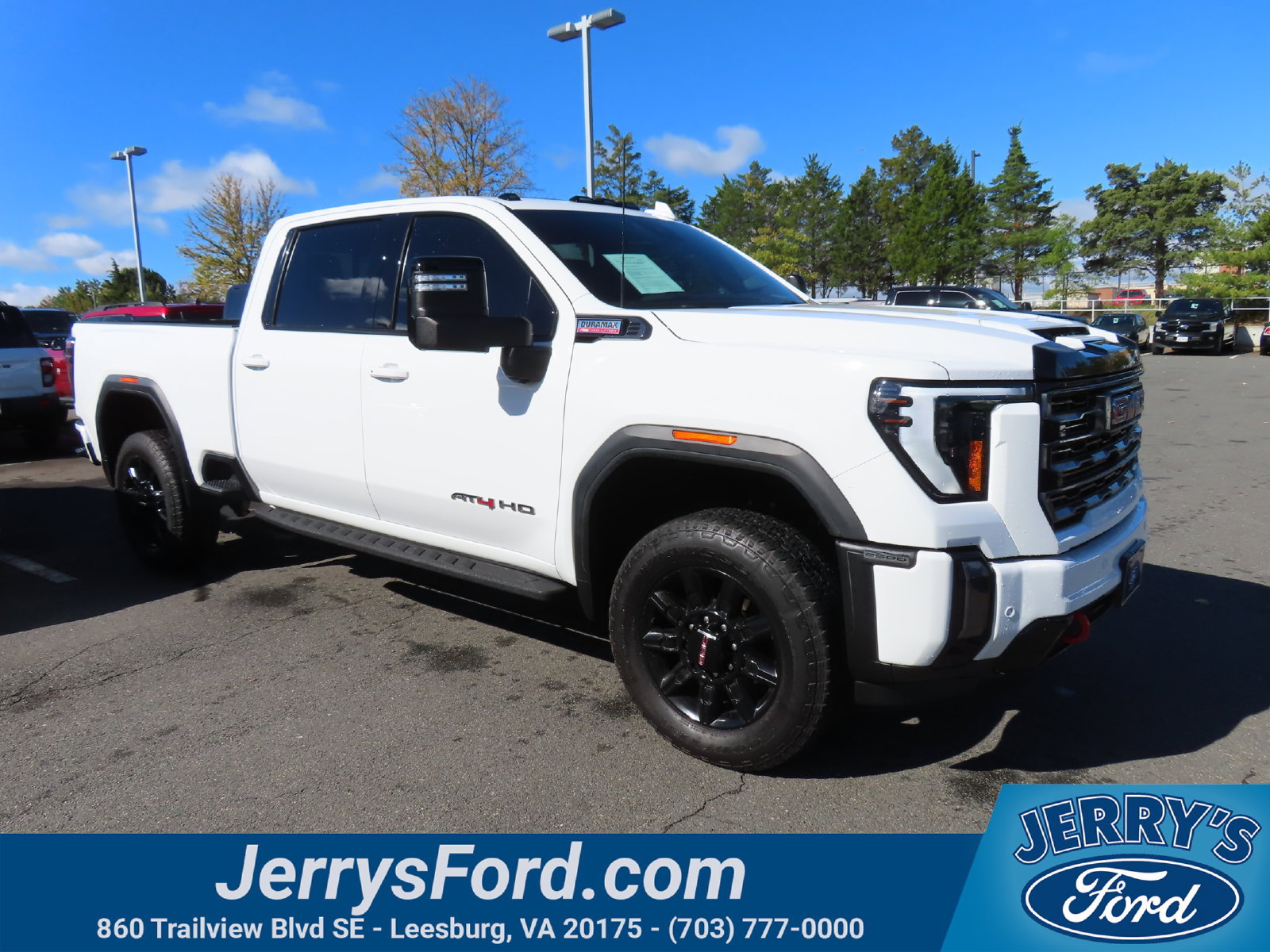 Used 2024 GMC Sierra 2500 AT4 w/ AT4 Premium Plus Package AWD/4WD image 1