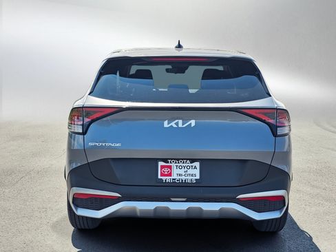 Used 2023 Kia Sportage EX FWD image 4