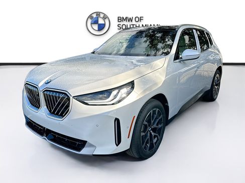New 2026 BMW X3 xDrive30i w/ Premium Package AWD/4WD image 3