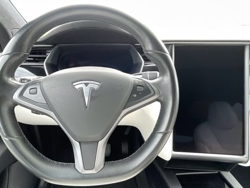Used 2018 Tesla Model X 75D AWD/4WD image 18