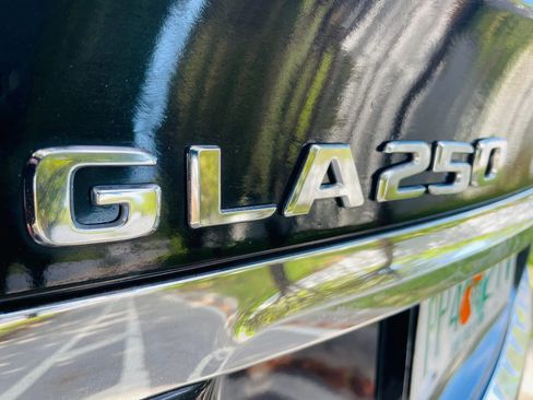 Used 2020 Mercedes-Benz GLA 250 w/ Convenience Package image 14