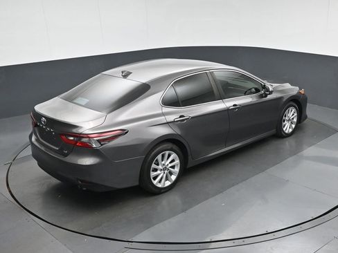 Used 2021 Toyota Camry LE FWD image 56