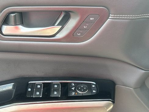 Certified 2024 Nissan Pathfinder Platinum AWD/4WD image 20