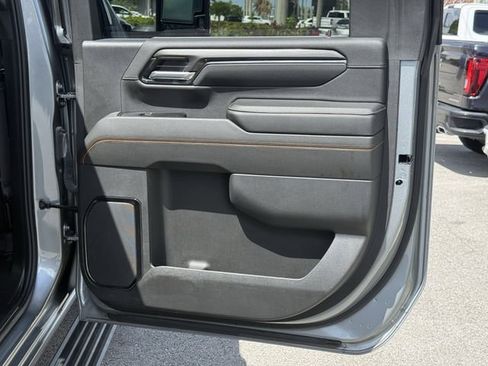 Used 2024 GMC Sierra 2500 AT4 w/ AT4 Premium Plus Package AWD/4WD image 39