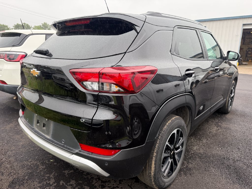 Used 2024 Chevrolet TrailBlazer LT w/ Driver Confidence Package FWD image 6