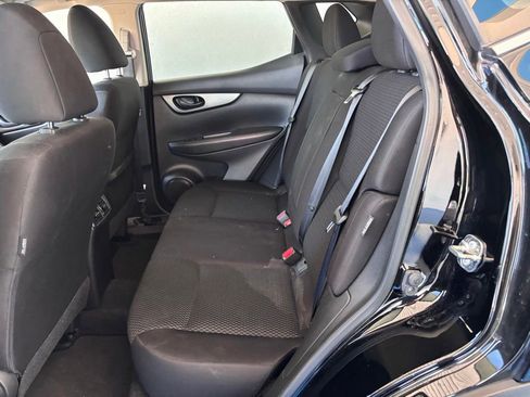 Used 2022 Nissan Rogue Sport S FWD image 13