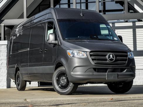 Used 2026 Mercedes-Benz Sprinter 2500 image 1