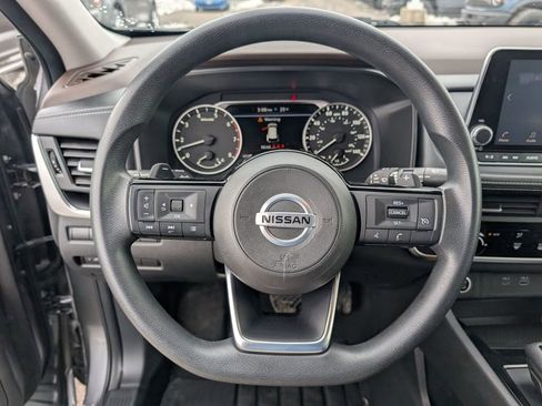 Used 2021 Nissan Rogue S image 25