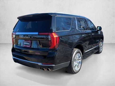Used 2025 GMC Yukon Denali image 5
