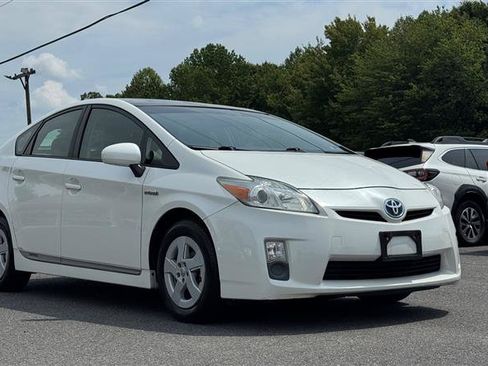 Used 2011 Toyota Prius Three w/ Solar Roof Pkg FWD image 6