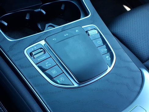 Used 2022 Mercedes-Benz GLC 300 image 25