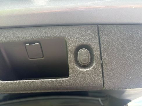 Used 2020 GMC Yukon SLT AWD/4WD image 5