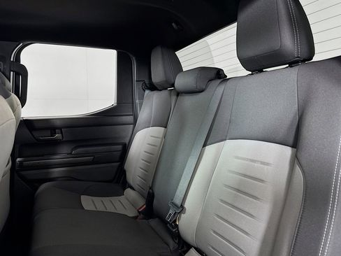 Used 2024 Toyota Tacoma TRD Off-Road image 7