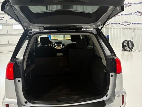 Used 2017 GMC Terrain SLE FWD image 24