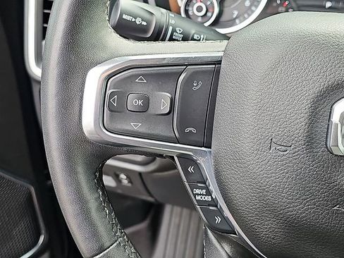 Used 2025 RAM 1500 Laramie AWD/4WD image 22