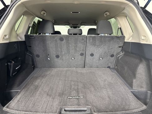 Used 2021 Nissan Rogue S image 21