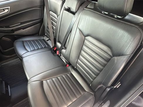 Certified 2022 Ford Edge SEL image 23