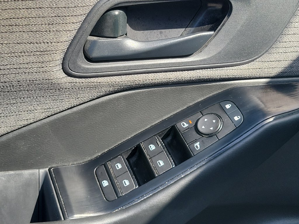 Certified 2023 Nissan Rogue S FWD image 26