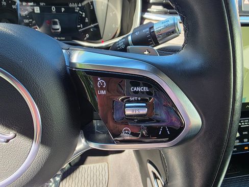 Used 2021 Jaguar F-PACE S image 21