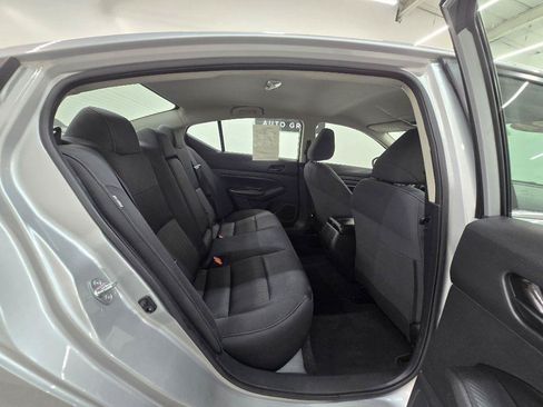 Used 2024 Nissan Altima 2.5 S FWD image 20