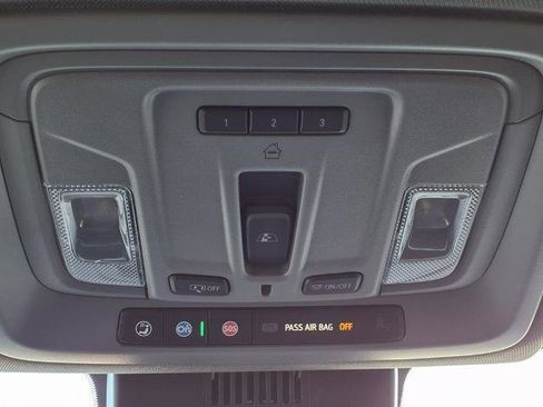 New 2026 GMC Sierra 1500 SLT image 17