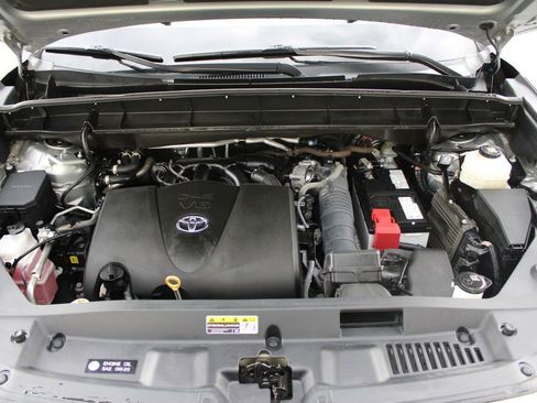 Used 2022 Toyota Highlander XSE image 34