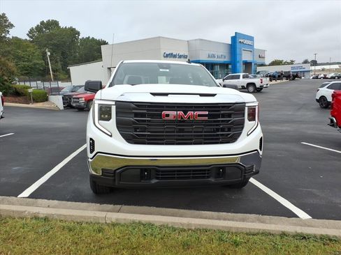 New 2026 GMC Sierra 1500 Pro image 2