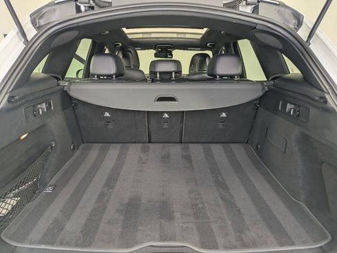 Used 2025 Mercedes-Benz GLC 43 AMG 4MATIC image 24