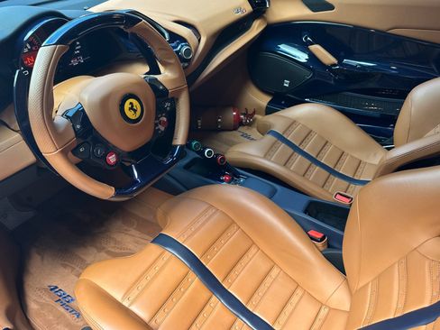 Used 2019 Ferrari 488 Pista Coupe RWD image 4