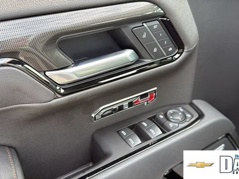 Used 2025 GMC Sierra 1500 AT4 AWD/4WD image 15
