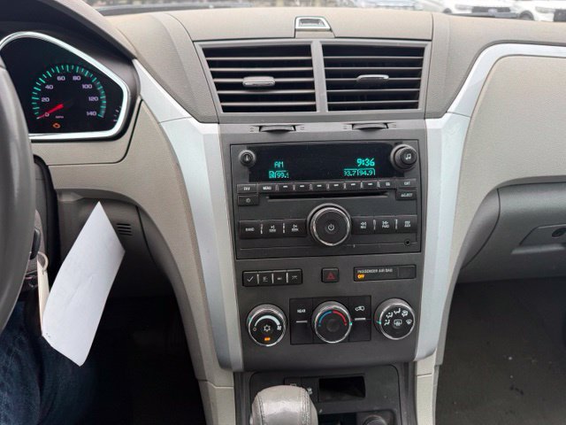 Used 2010 Chevrolet Traverse LT AWD/4WD image 17