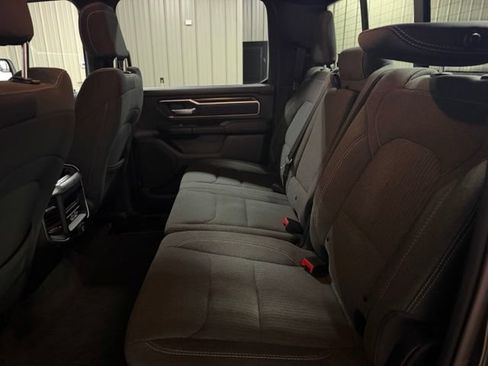 Used 2019 RAM 1500 Big Horn AWD/4WD image 19