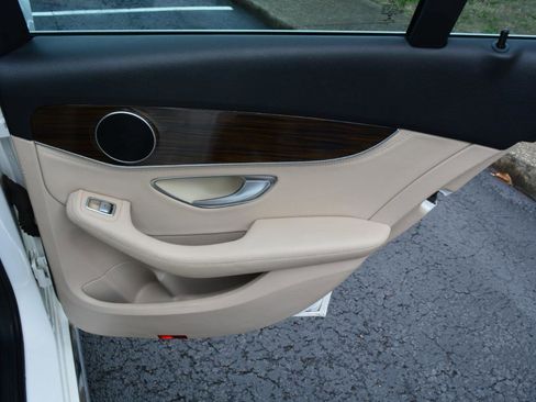 Used 2016 Mercedes-Benz C 300 4MATIC Sedan image 14