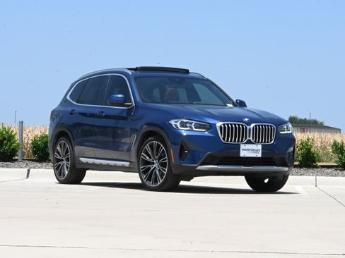 Used 2024 BMW X3 sDrive30i w/ Premium Package RWD image 2