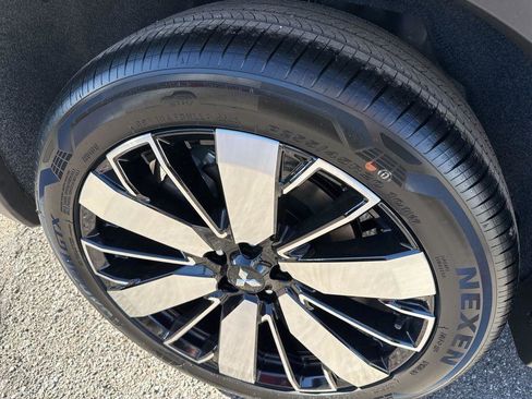 New 2026 Mitsubishi Outlander SE FWD image 11